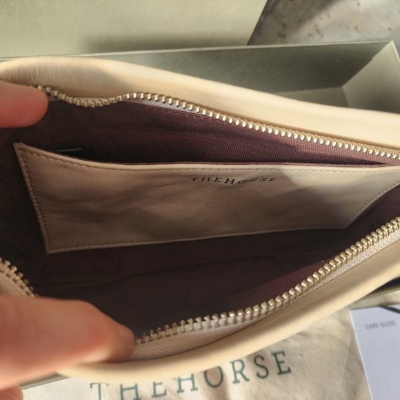 The Horse Wes Clutch - Leather - Picture 3 of 9